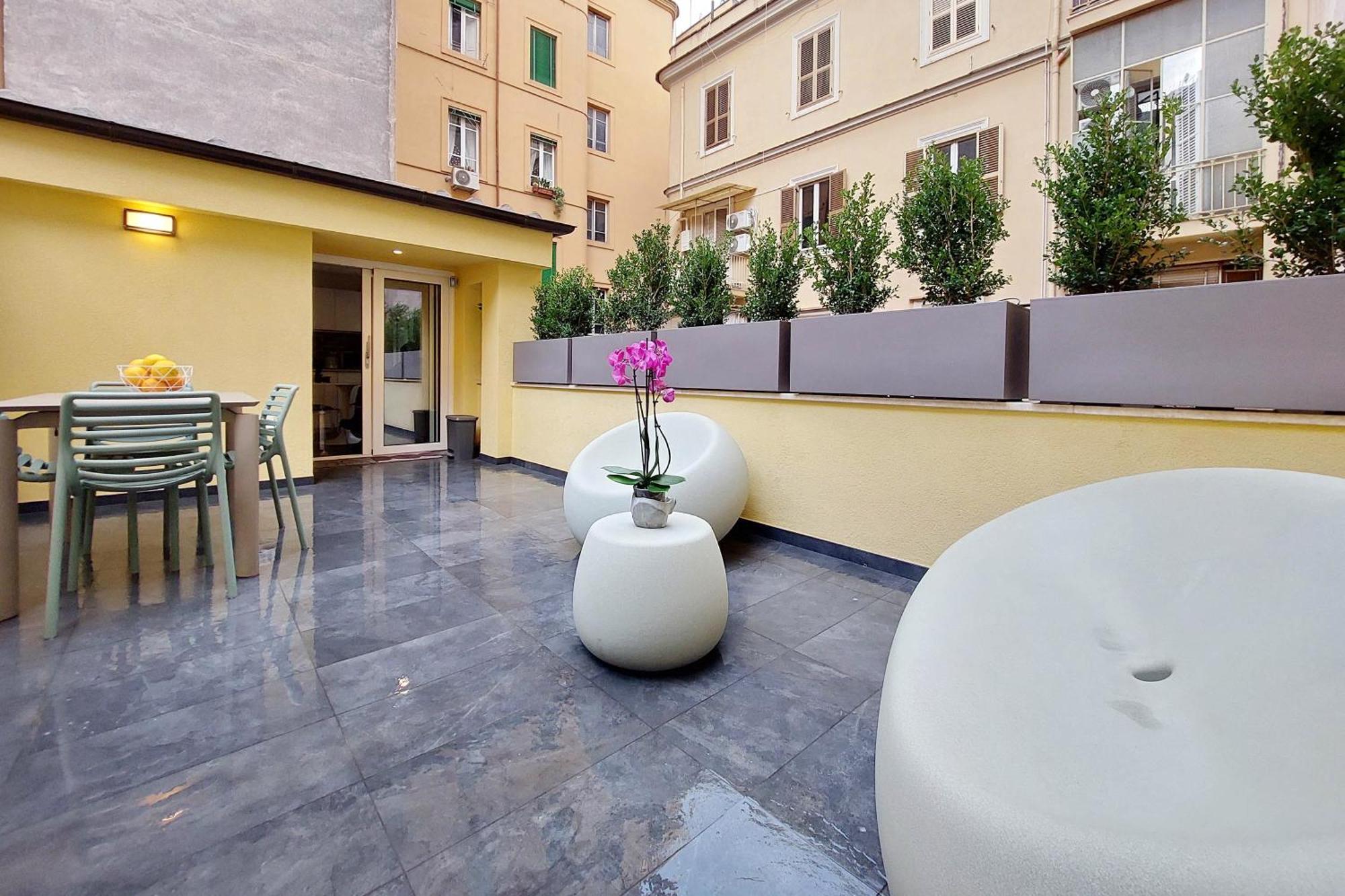 Ych-Casa Indipendente In Zona Prati Apartment Rome Exterior photo