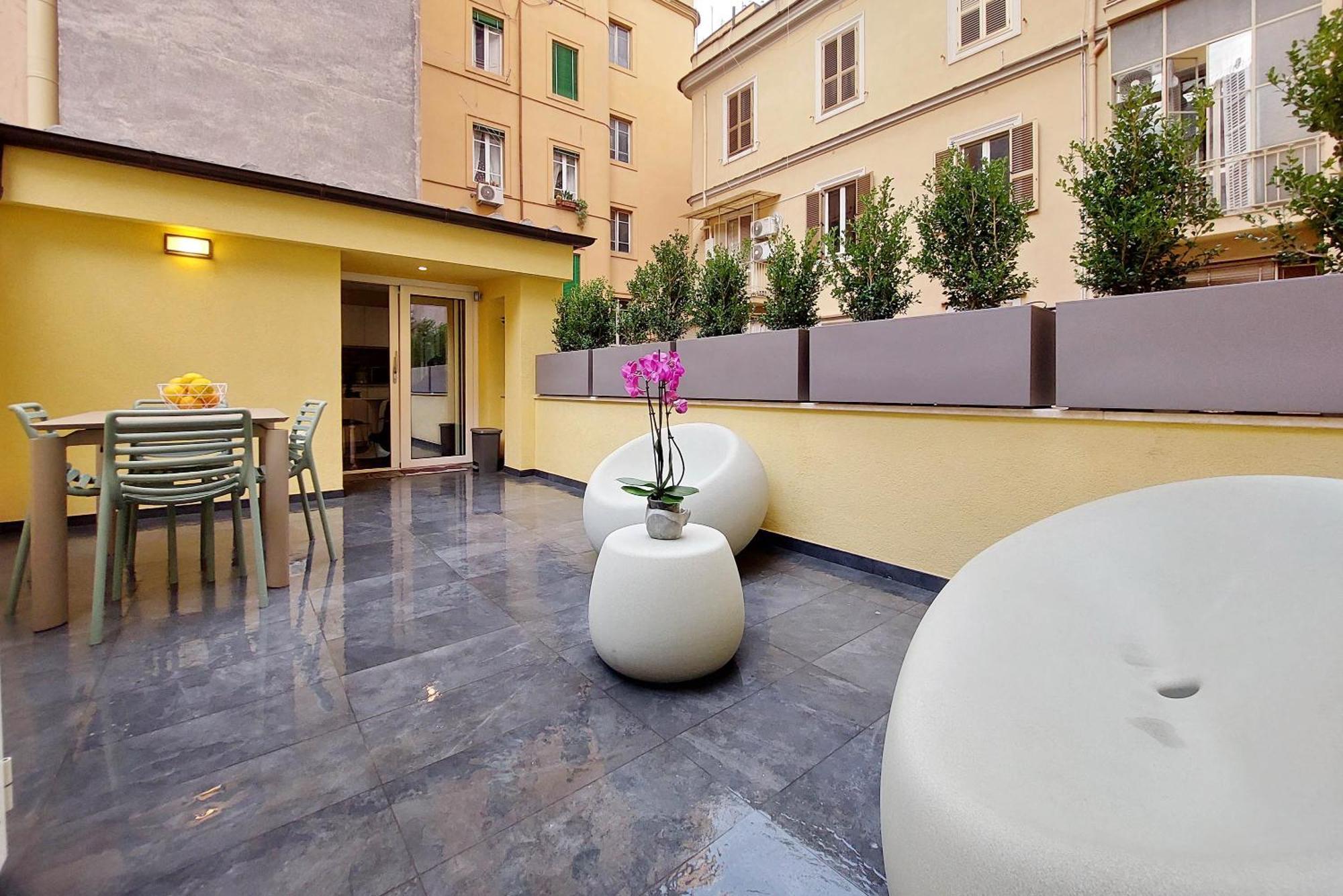Ych-Casa Indipendente In Zona Prati Apartment Rome Exterior photo